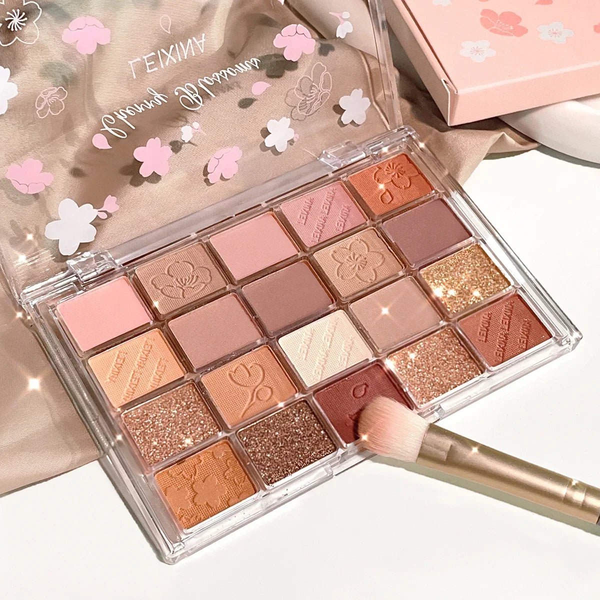 20 - Color Eyeshadow Palette — Shimmer & Matte Highly Pigmented - Mzunye