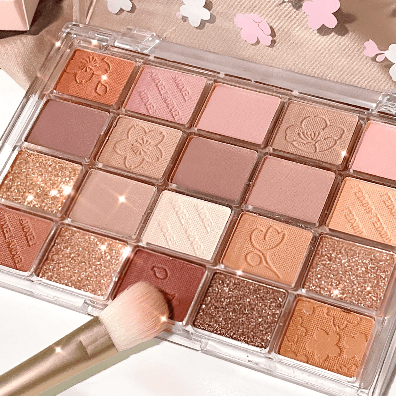 20 - Color Eyeshadow Palette — Shimmer & Matte Highly Pigmented - Mzunye