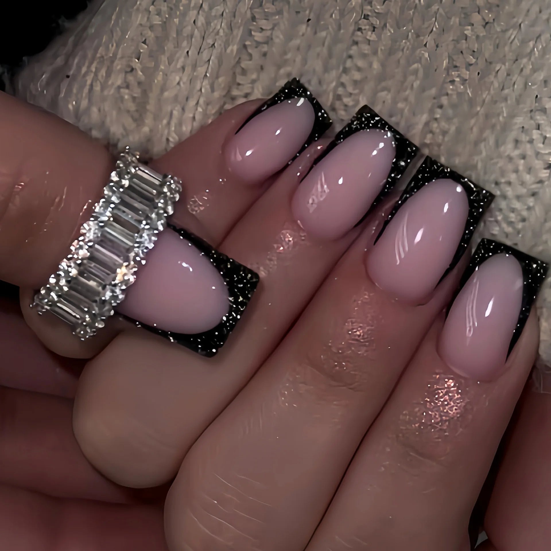 24Pcs French Tip Press-On Nails — Minimalist Square Full Cover Fake Nails with Glue | Mzunye