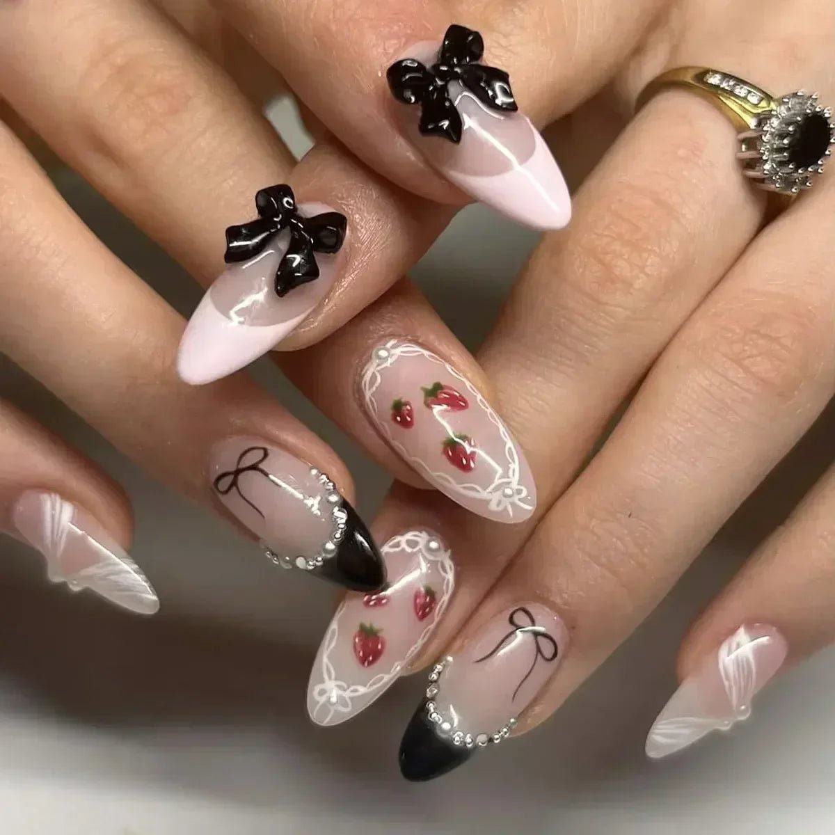 24pcs Press - On Nails — Short Almond Bowknot & French Tip Sweet Nail Set - Mzunye
