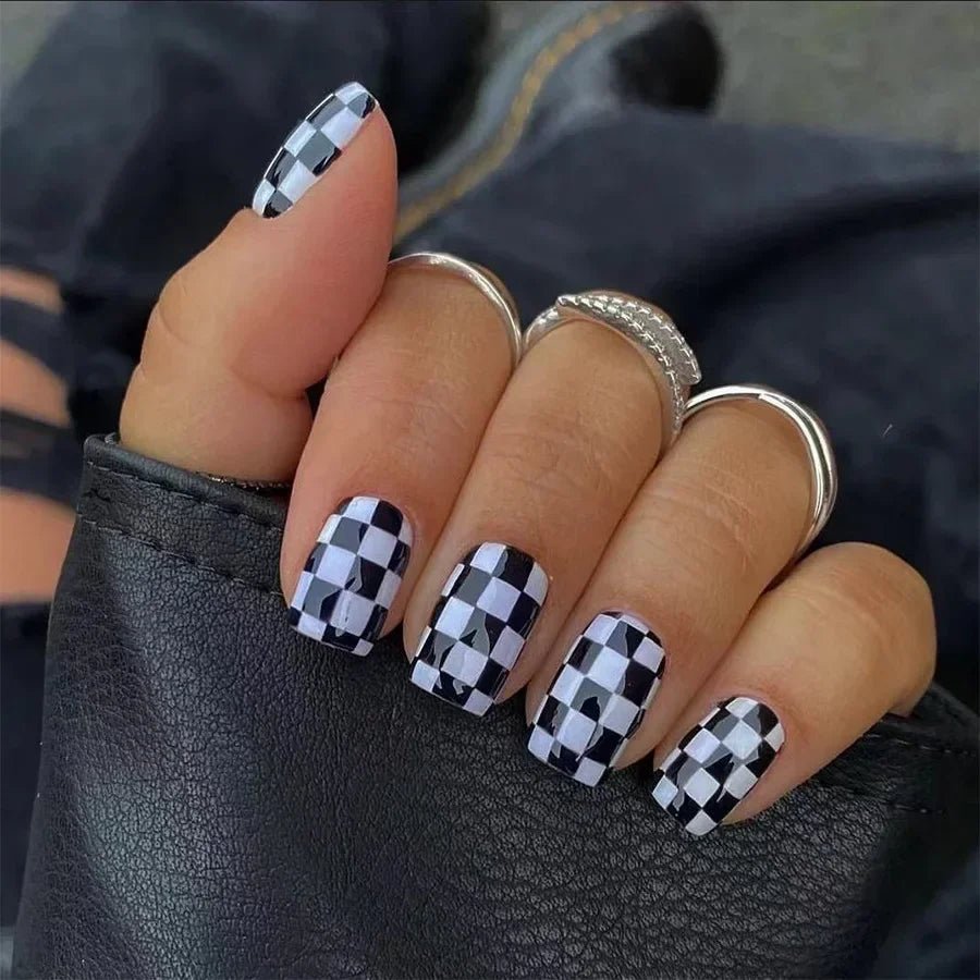24pcs Press - On Nails — Short Almond Bowknot & French Tip Sweet Nail Set - Mzunye
