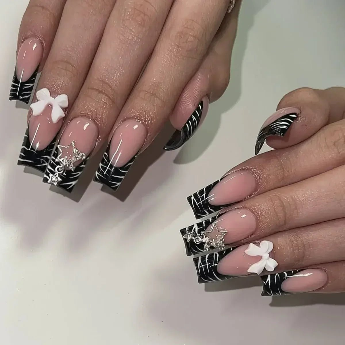 24pcs Press - On Nails — Short Almond Bowknot & French Tip Sweet Nail Set - Mzunye