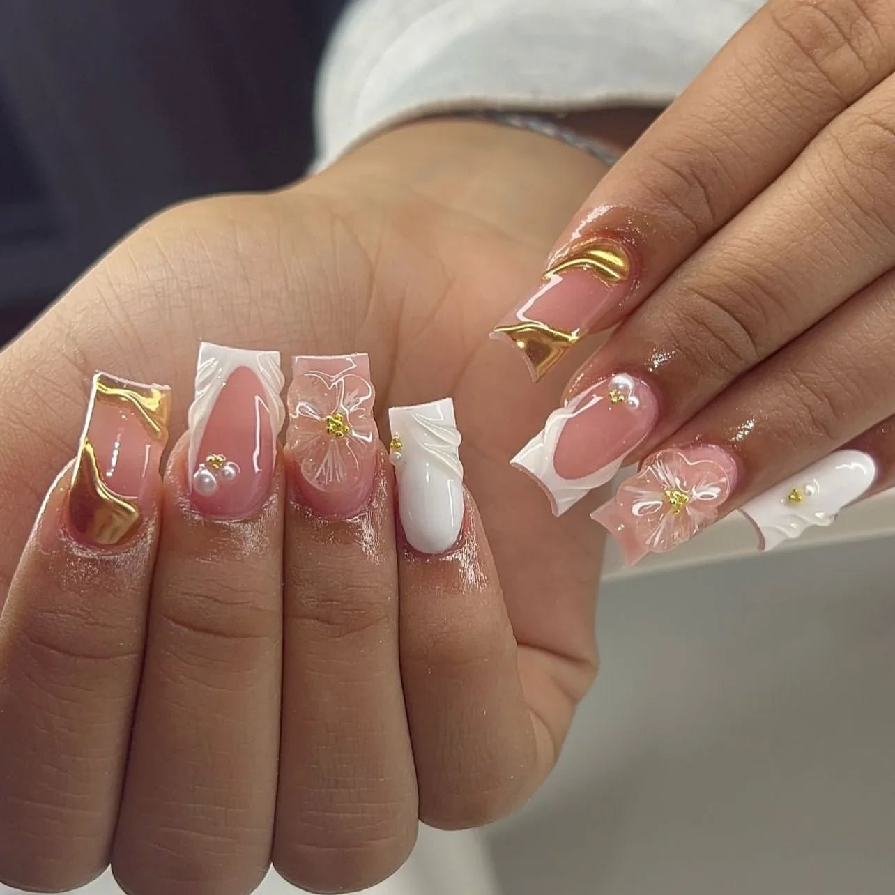 24pcs Press - On Nails — Short Almond Bowknot & French Tip Sweet Nail Set - Mzunye