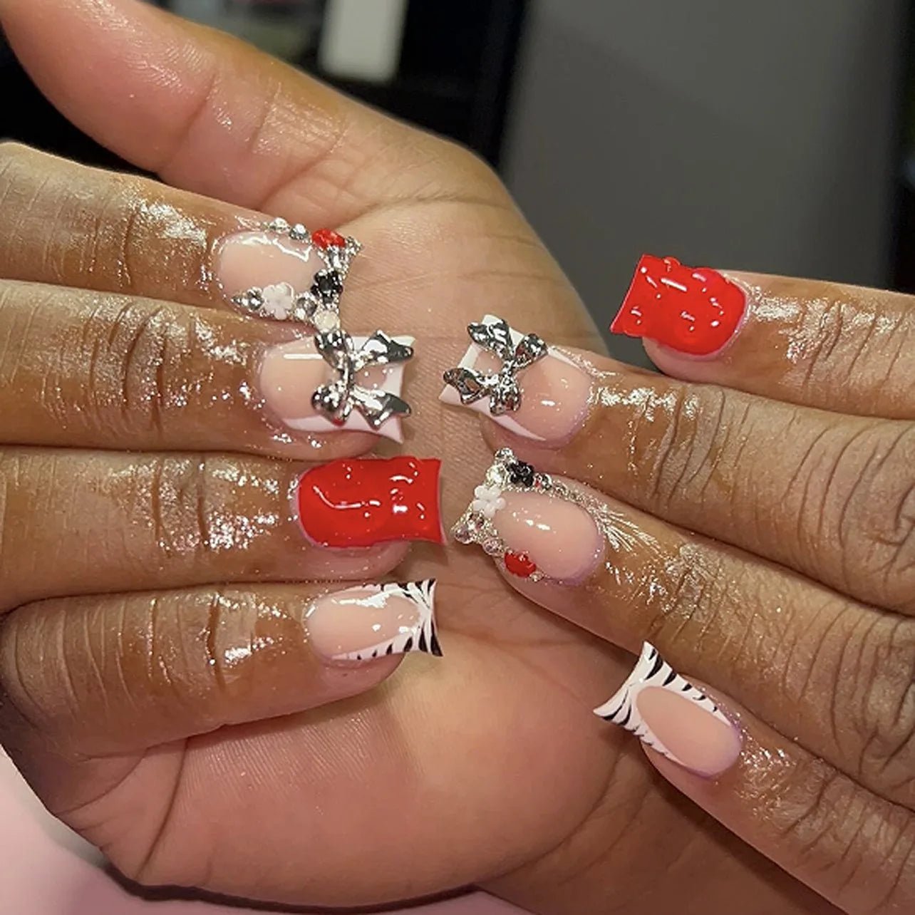 24pcs Press - On Nails — Short Almond Bowknot & French Tip Sweet Nail Set - Mzunye