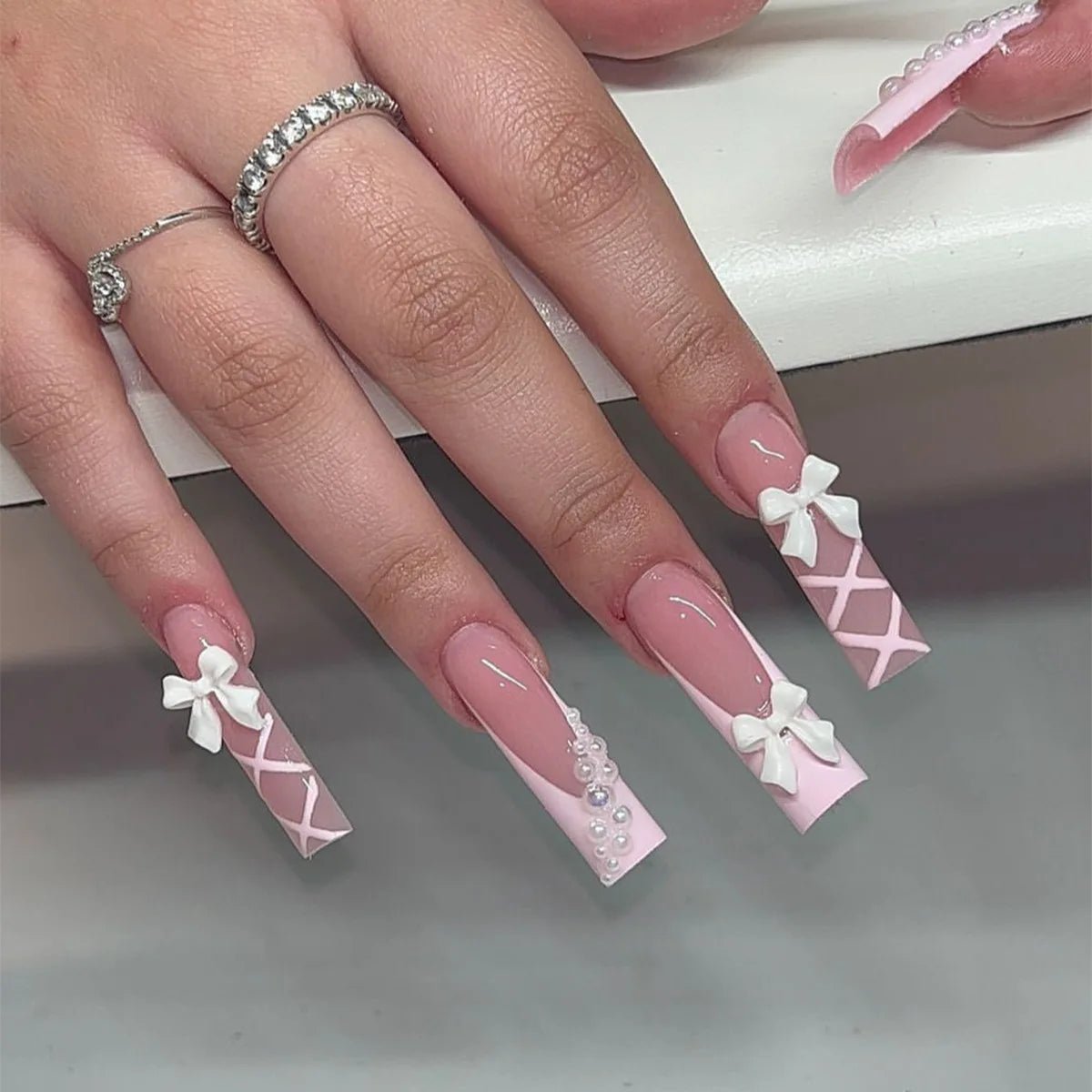 24pcs White French Press - On Nails — 3D Bowknot Full Cover Wearable Fake Nails for Women & Girls - Mzunye