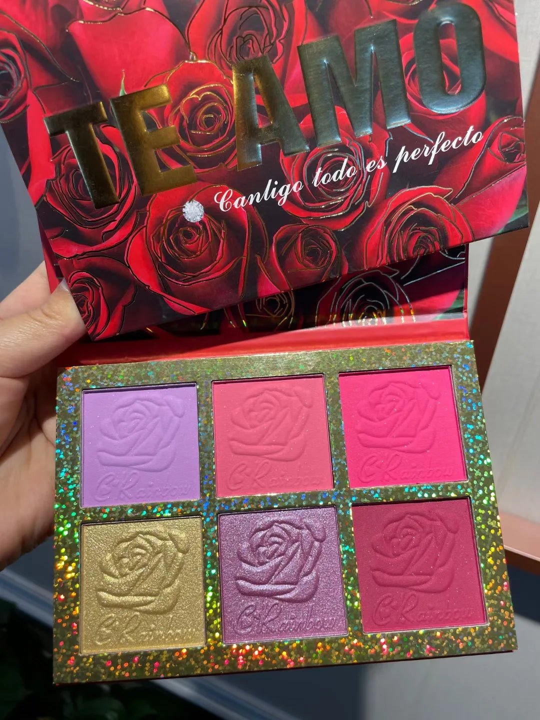 6 - Color Highlight & Blush Palette — Pearlescent Glow, Contour & Eyeshadow - Mzunye