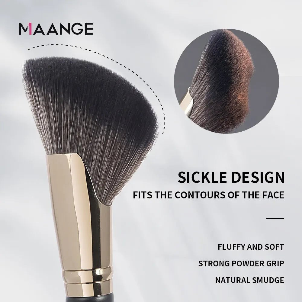 💄 Angled Blush & Bronzer Brush - Mzunye