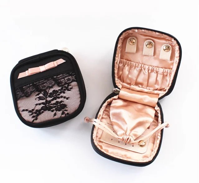 Black Lace Handheld Cosmetic Bag – Elegant Bow Makeup & Travel Organizer - Mzunye