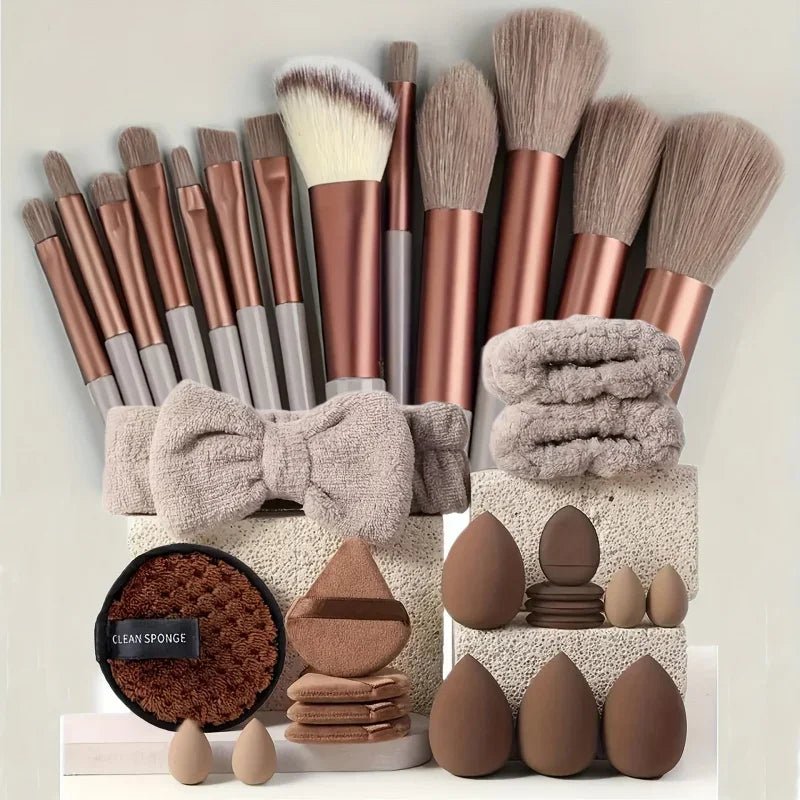 Complete Pink Makeup Brush Set — Soft Brushes & Beauty Blender Gift Set - Mzunye