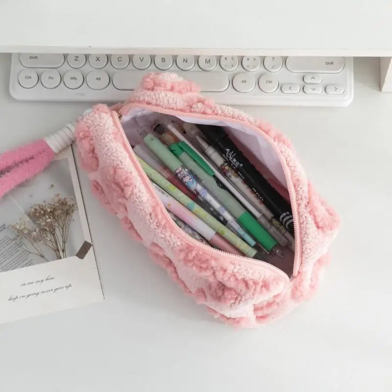 Plush Heart Makeup Bag – Cute Large Capacity Travel Cosmetic Organizer with Lanyard - Mzunye