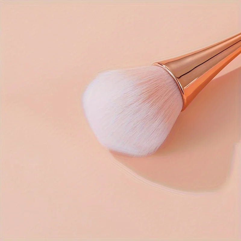 💖 Rose Gold Fan Makeup Brush - Mzunye